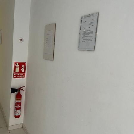 Pension Cerda 112 Alicante Zewnętrze zdjęcie